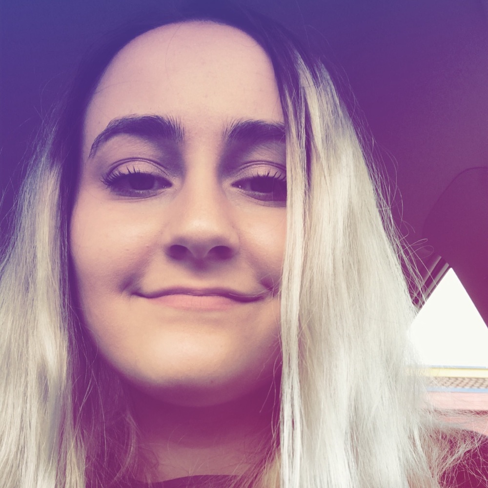 Meet your Posher, Angelina